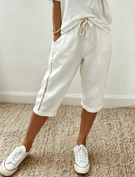 🌿 Damen Capri-Sommerhose mit Spitzendetails – Bequem, luftig & mit elastischem Bund!