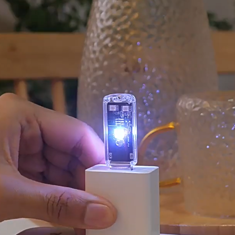 Intelligente USB-Fernbedienung für Klimaanlagen mit Sprachsteuerung und 7-farbigem Nachtlicht