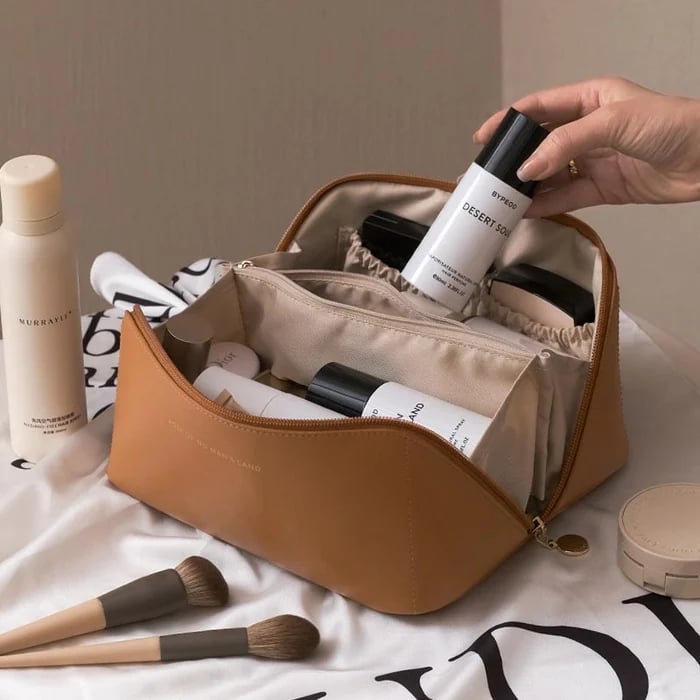 Reiseschminktasche mit großem Fassungsvermögen
