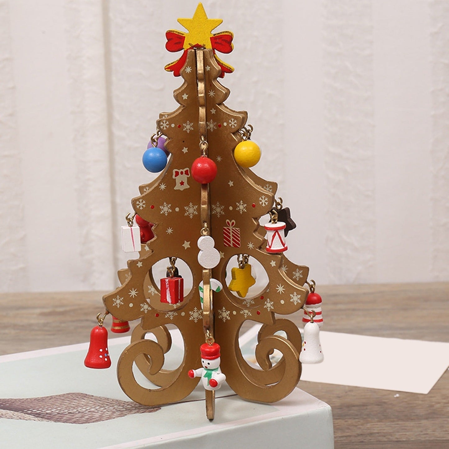🎄 Langweiliger Weihnachtsbaum? – Dieser Holzbaum wird jedes Jahr zum Familienhighlight!